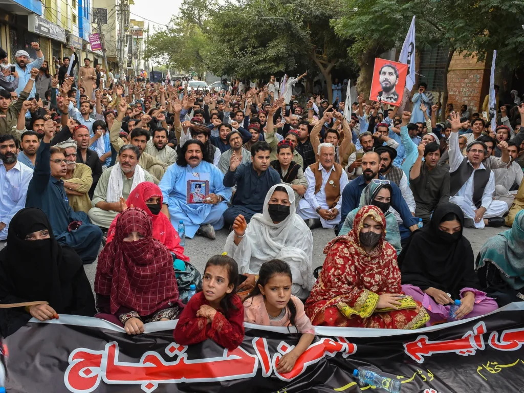 Pakistan: Authorities Must Revoke Ban on Pashtun Tahaffuz Movement Immediately